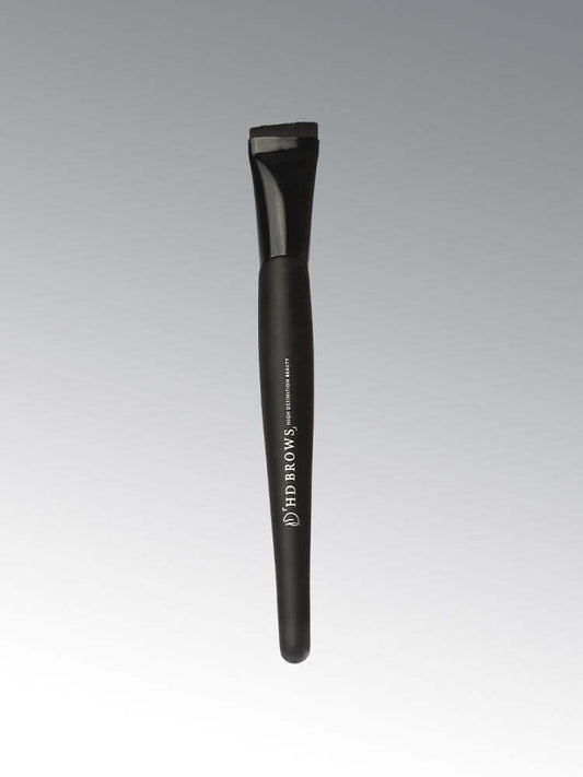 Big Brow Brush HD Brows Big Brow Brush Schneller und präziser Applikator Was ist das? Die Geheimwaffe für große Augenbrauen, der Big Brow Brush, ist ein unverzichtbares Werkzeug, um Ihre bevorzugten Augenbrauenprodukte präzise und schnell aufzutragen. Ver