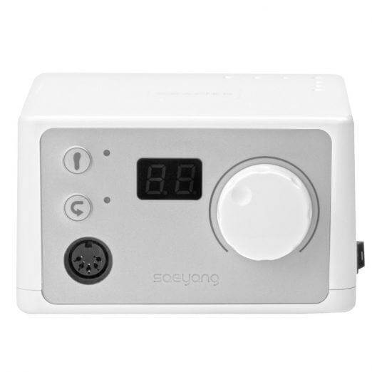 SET Marathon K35 Digital + SH30N + SFP27 Nagelfräser & Tools Marathon K35 Digital + SH30N + SFP27Modern, leise, vibrationsfrei und langlebig - so würden wir die Saeyang K35 beschreiben. Diese elektrische Tischfeile verfügt über eine integrierte digitale D