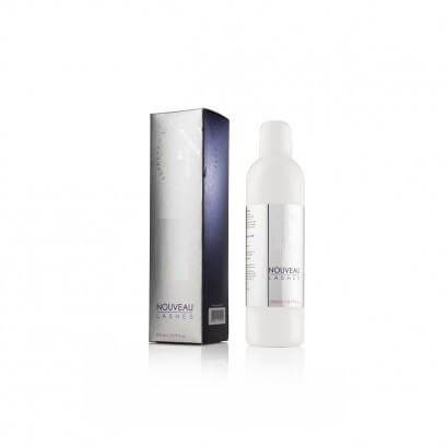 Wax Remover Brow Design Nouveau Lashes Wachsentferner entfernt effektiv und schonend Wachsreste von der Haut. Enthält Aloe Vera Extrakt, das für seine beruhigenden und entzündungshemmenden Eigenschaften bekannt ist. Unser Wachsentferner kann auch zum Entf