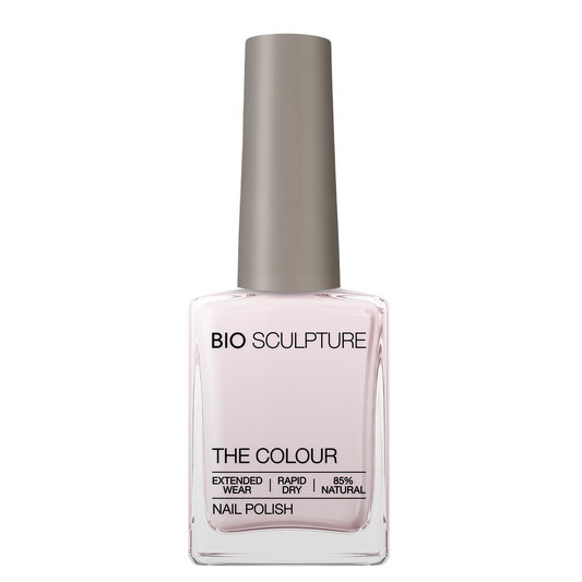 Dané Nail Polish – Bio Sculpture Produktflasche; Farbton ein weiches Blush-Rosa für einen natürlichen „Your nails, but better“-Look