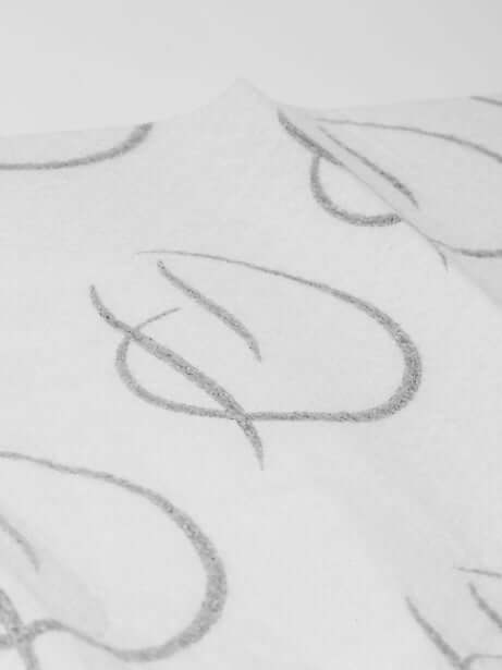 Tidy Towel (20) HD Brows Abdecktuch Unsere Tidy Towels wurden entwickelt, um Ihren Arbeitsplatz vor verschütteten Flüssigkeiten, Tropfen und Spritzern zu schützen, die bei Ihren Augenbrauenbehandlungen täglich passieren. Warum es Ihnen gefallen wird Diese