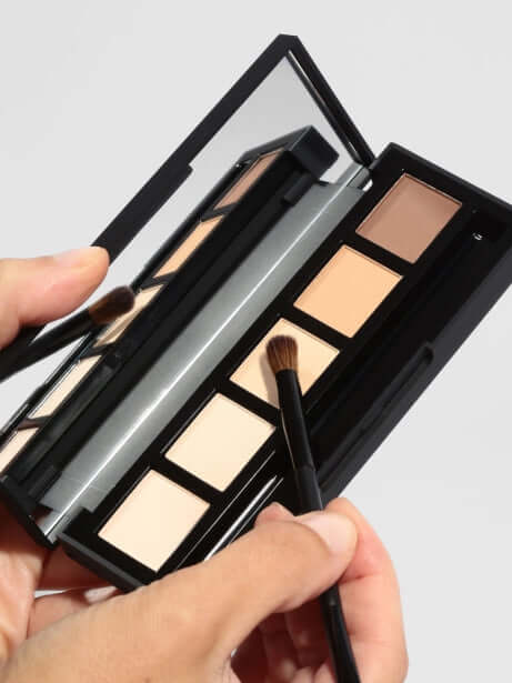 Multi-Use Palette HD Brows Mehrzweckpalette Diese Mehrzweck-Puderpalette ist unverzichtbar zum Schutz und Abdecken der Haut vor und nach der Haarentfernung. Warum es Ihnen gefallen wird Mit diesen Augenbrauen-Trimmscheren erzielen Sie bei jeder Behandlung