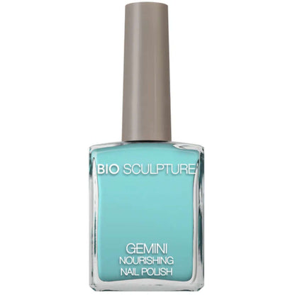 0331 Aqua Drive - GEMINI Ein Pastellblau, das an klares Wasser und blauen Himmel erinnert, der perfekte Farbton für sommerliche Nägel. Hergestellt in Südafrika GEMINI by Bio Sculpture Bio Sculpture