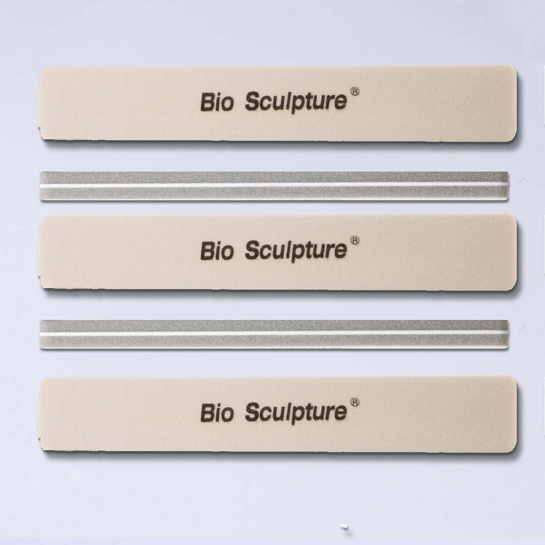 Grey Square 220/220 Nagelfeilen Extra feine Feile mit einer 220er / 220er Körnung zum Bearbeiten von Naturnägeln Wasch und desinfizierbar.Inhalt - 1 Stück Bio Sculpture