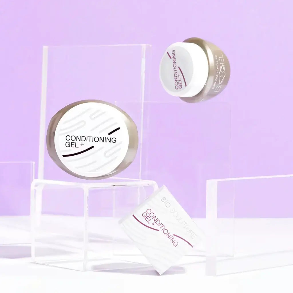 Conditioning Gel Gel - BIOGEL BIOGEL Base Nageltyp:Beunruhigte Nägel Eigenschaften:Basis Vorteile:Eine intensive Basis-Gel-Reparaturbehandlung zur Wiederherstellung trockener, beschädigter und strapazierter Nägel. Ein spezielles Gel, das anstelle Ihres üb