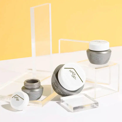 APEX Gel - BIOGEL BIOGEL Base Nageltyp:Starke NägelFür mittellange bis lange Nägel und Skulpturen Eigenschaften:Stärke und Länge Vorteile:Dauerhafter Halt für starke Nägel Selbstnivellierend Einfaches Abziehen Methode der Anwendung:Stärke des oberen Bogen
