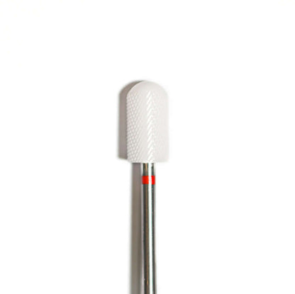 Whisper E-File Schwarz Nagelfräser & Tools Die Whisper-Technologie reduziert Vibrationen und Geräusche und verfügt über ein modernes, elegantes, tragbares Design, das leicht und einfach zu bedienen ist. Jede E-Feile von Bio Sculpture wird mit einem Kerami