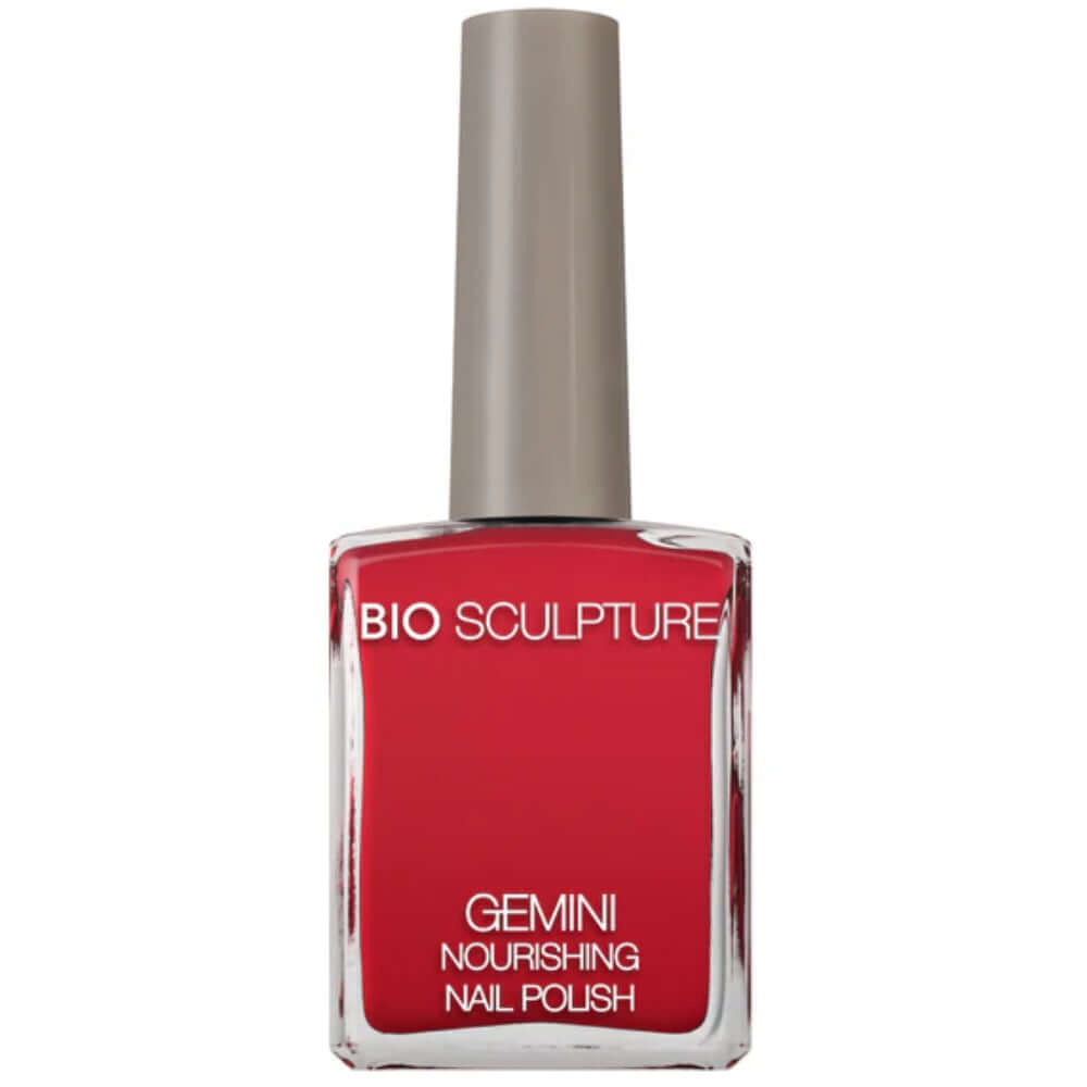 0326 Cherry Redline - GEMINI Cherry Redline ist ein kräftiges Rot mit leicht orangefarbenen Untertönen, das mutig und furchtlos den Nervenkitzel grenzenloser Abenteuer verkörpert. Hergestellt in Südafrika GEMINI by Bio Sculpture Bio Sculpture