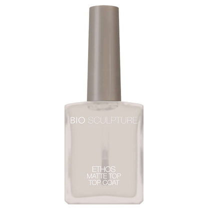 0326 Ethos Matte Top Coat ETHOS ETHOS Matte Top Coat Verwandeln Sie Ihre Maniküre im Handumdrehen mit unserem matten Überlack in limitierter Auflage NageltypAlle Nageltypen MerkmaleDecklack der Wahl zum Abschluss der Nagelbehandlung mit der GEMINI-Nagella