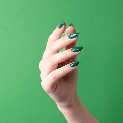 0158 Isabel May - EVO EVO EVO GellackDer perfekteste universelle, tiefdunkle Grünton Sieht das ganze Jahr über wunderschön aus, Frühling/Sommer und Herbst/Winter Hergestellt in Südafrika.EVO by Bio Sculpture Bio Sculpture