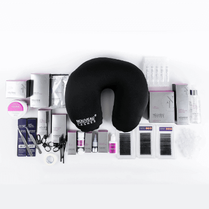 LVL Classic Kit für 15 Behandlungen (TR) Trainer Inhalt 1 x LVL Lifting System 15 Blister1 x Nacken Kissen1 x Shields - klein 5 Paar1 x Shields - mittel 5 Paar1 x Shields - gross 5 Paar1 x Farb Entwickler 50ml1 x Farbe / Schwarz, 20ml1 x Pro Lash Tool1 x