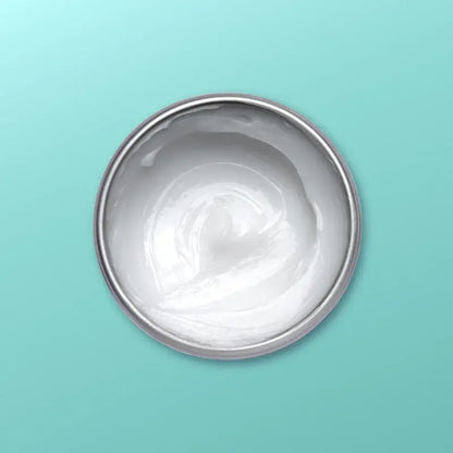 LVL CeraLash Balm LVL Cera Stark haftender Haftbalsam zum Fixieren der Wimpern am Schutzschild in Schritt 1 Ihrer LVL-Behandlungen. Angereichert mit pflegenden Inhaltsstoffen. Pro Dose reicht das Produkt für bis zu 95 Behandlungen. Dieses Produkt ist von