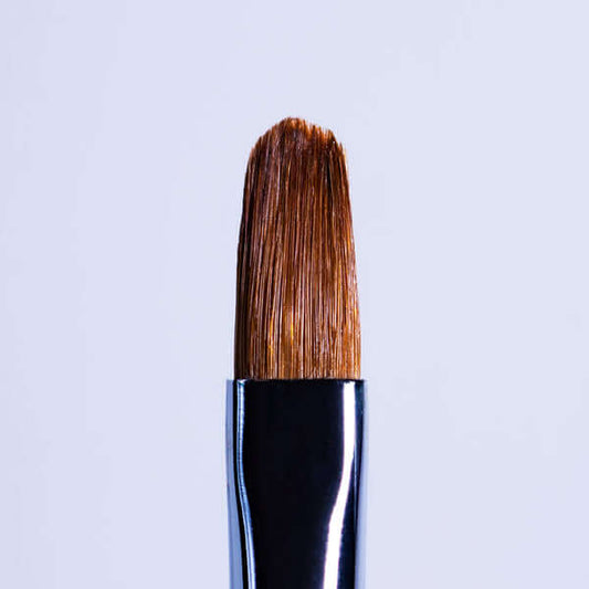 No 6 Round Brush Pinsel & Tools Gelpinsel Größe 6 mit abgerundeter Kante Der empfohlene Pinsel für eine vollständige Gel-Anwendung . Ideal zum Arbeiten in der Nähe der Nagelhaut für ein sauberes Finish. Leicht und einfach zu verwenden. Enthält einen Decke