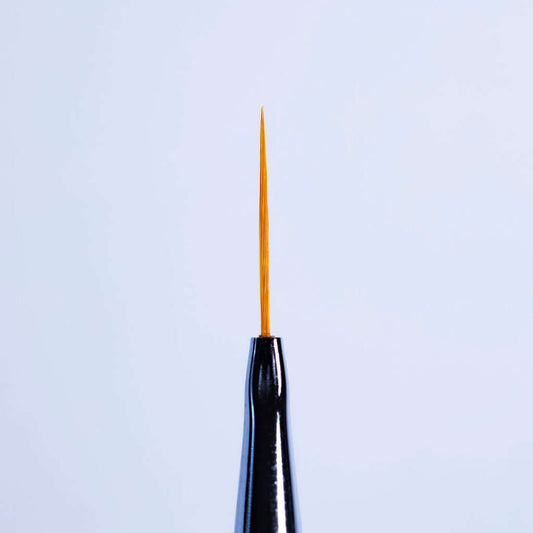 Upper Arch Brush Pinsel & Tools Dieser Gelpinsel wurde speziell für den Aufbau der Upper Arch entwickelt. Die wenigen, langen Pinselhaare liegen auf dem flüssigen Gel auf. Auch als Schlepp-Pinsel für Nail Art geeignet. Bio Sculpture