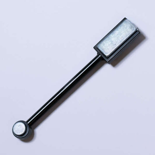 EVO GEL MAGNET 5D Pinsel & Tools EVO GEL MAGNET 5D Magnet kann verwendet werden, um Effekte zu erzeugen mit:AtlasEdithKimMargaretNiedlichMistySkylerJulia Bio Sculpture