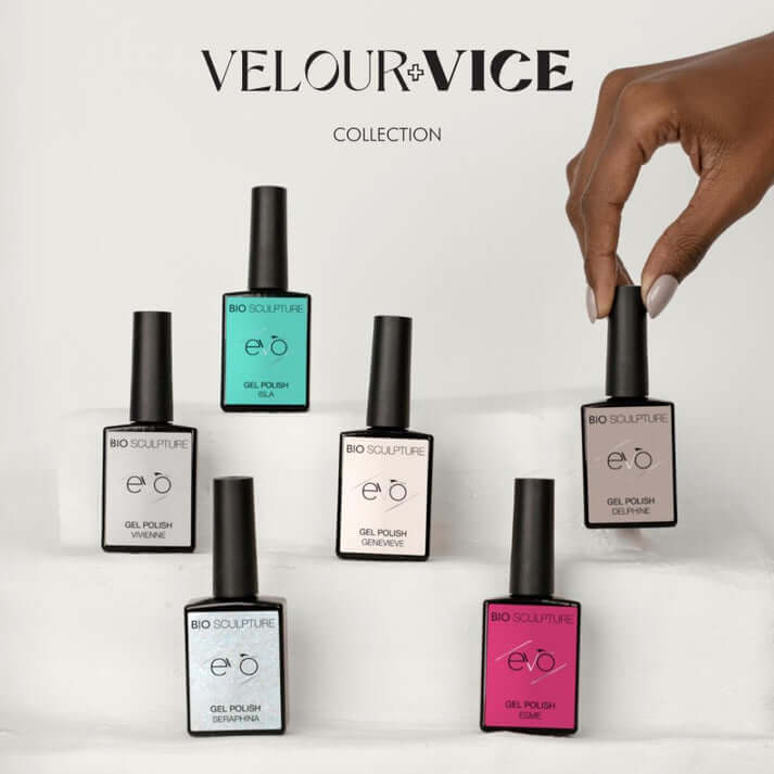 EVO Velour & Vice Collection Wir präsentieren Velour + Vice – eine kuratierte Kollektion, die sanfte Eleganz auf modernes Selbstbewusstsein trifft. Von zukünftigen Kultklassikern bis hin zu leuchtenden Farbtupfern fangen diese sechs neuen Farbtöne die vie