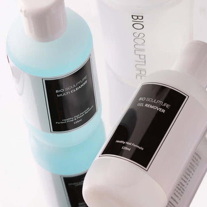 Gel Remover Flüssigkeiten Gel Remover wurde zur optimalen Gel-Ablösung neu entwickelt. Seine Inhaltsstoffe helfen, ein Austrocknen des Nagels und der umliegenden Haut zu verhindern. Die zartgrüne Farbe lässt ihn eindeutig als Gel Remover identifizieren. B