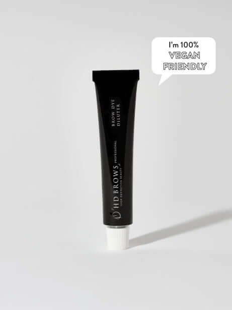 Brow Dye Diluter HD Brows Augenbrauen-Farbverdünner Erweitern Sie Ihre individuellen Färbemöglichkeiten dank des Brow Dye Diluter. Mit diesem Produkt können Sie eine Vielzahl neuer und subtilerer Farbtöne kreieren . Warum es Ihnen gefallen wird Wollten Si