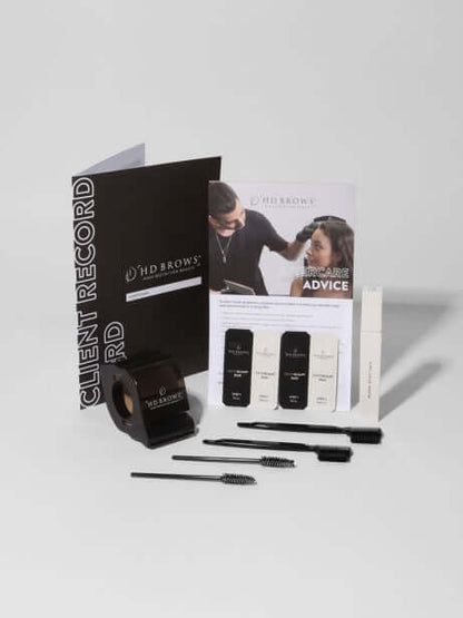 HD BrowSculpt Basics Kit BrowSculpt Kit Wenn Sie bereits ein ausgebildeter HD Brows Stylist sind und sich weiterbilden möchten, um auch HD BrowSculpt anzubieten, müssen Sie Ihr Kit mit einigen neuen Behandlungsgrundlagen auffüllen. Mit dem HD BrowSculpt B