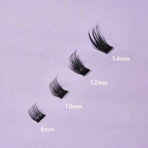 Vorgeklebte Express-Cluster-Wimpern (Volume 01) Lash Extensions Diese vorgeklebten Wimpernbüschel sind ideal für Express-Behandlungen oder den Verkauf im Salon und sorgen für einen glamourösen, voluminösen Look, der den ganzen Tag hält. 1 x Packung mit 48