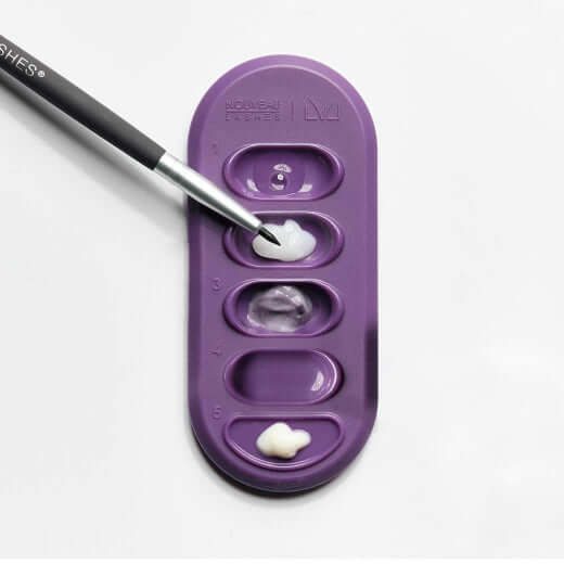 LVL Artist Palette Instrumente & Zubehör Hinter jedem Künstler stehen die allerbesten Werkzeuge. Die LVL Artist Palette macht es Ihnen noch einfacher, Ihre LVL Essentials während der Behandlung zur Seite zu haben. Wenn Sie alles in einer praktischen Palet