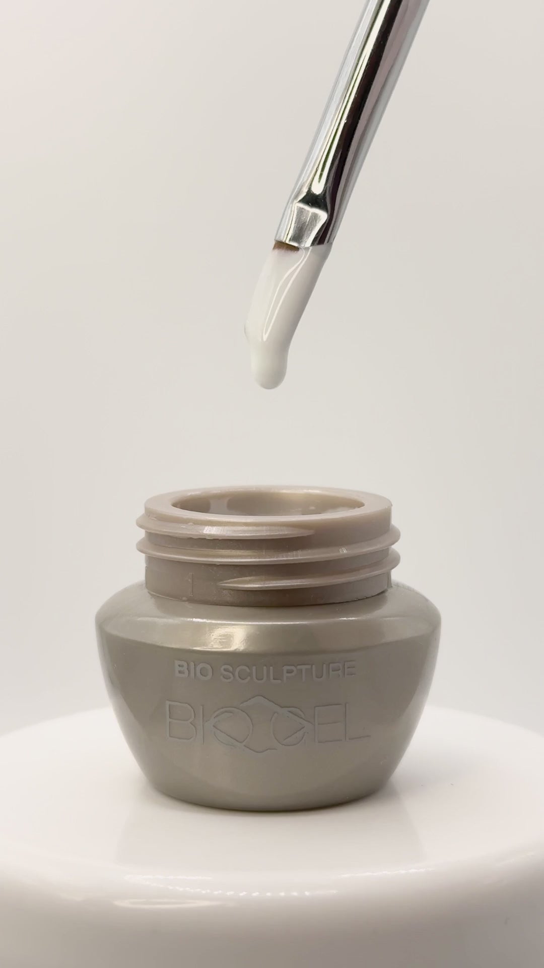 0001 French White - BIOGEL BIOGEL BIOGEL Gelsystem Deckendes, kräftiges Weiß, perfekt für eine zeitlose French Manicure Hergestellt in SüdafrikaBIOGEL by Bio Sculpture Bio Sculpture