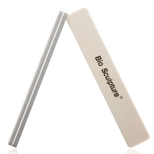 Grey Square 220/220 Nagelfeilen Extra feine Feile mit einer 220er / 220er Körnung zum Bearbeiten von Naturnägeln Wasch und desinfizierbar.Inhalt - 1 Stück Bio Sculpture