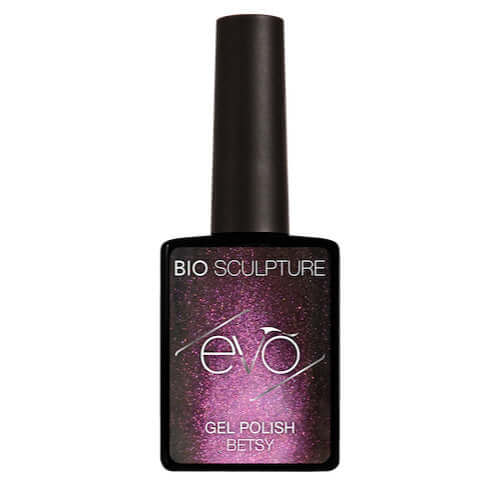 0116 Betsy - EVO EVO EVO GellackEin roséfarbenes Magnetgel mit einem Hauch von Gelb und Grün Verwenden Sie einen Magneten, um das Pigment anzuheben und aufzuhellen. Die Magnete sind nicht im Verkauf enthalten. Magnete finden Sie hier Hergestellt in Südafr