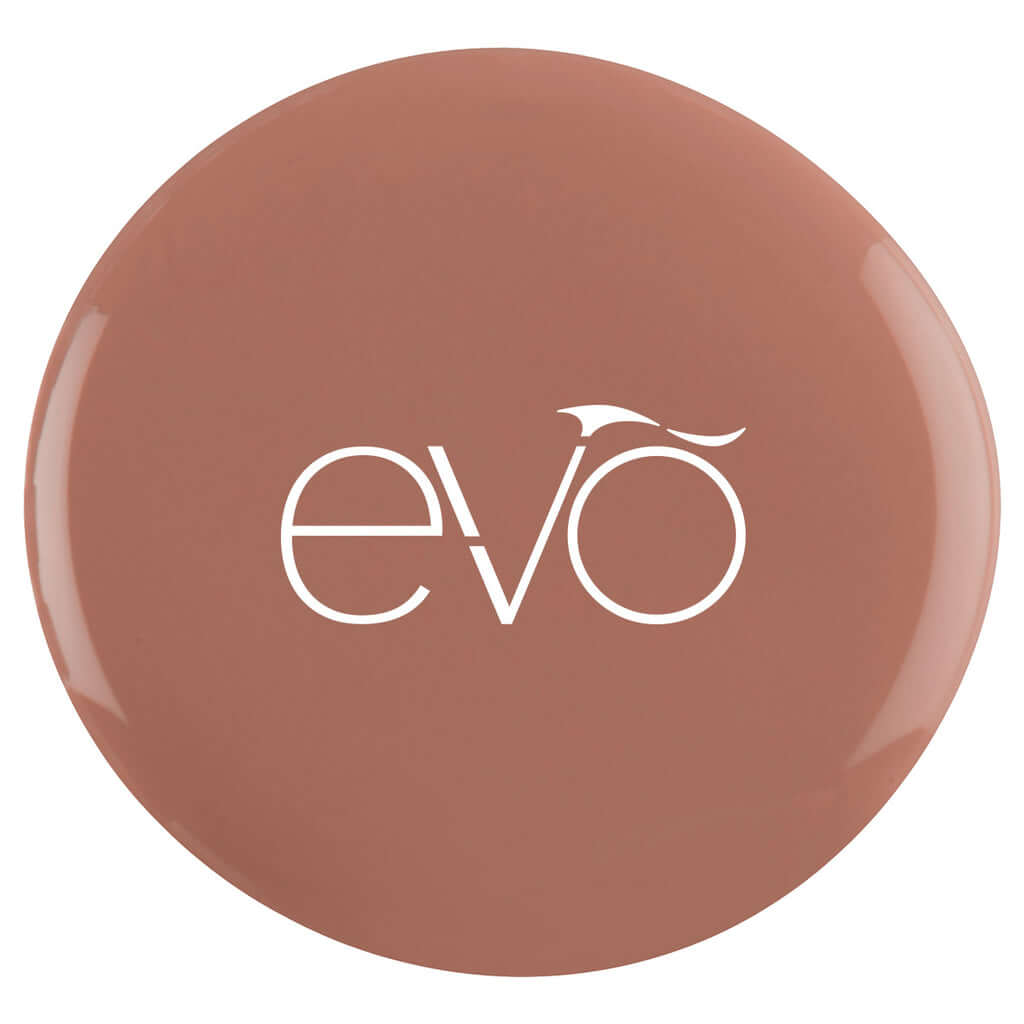 0126 Suzy - EVO EVO EVO GellackEin schillernder, zart Altrosa-Nude Ton, der jedem Outfit schmeichelt. Hergestellt in Südafrika.EVO by Bio Sculpture Bio Sculpture