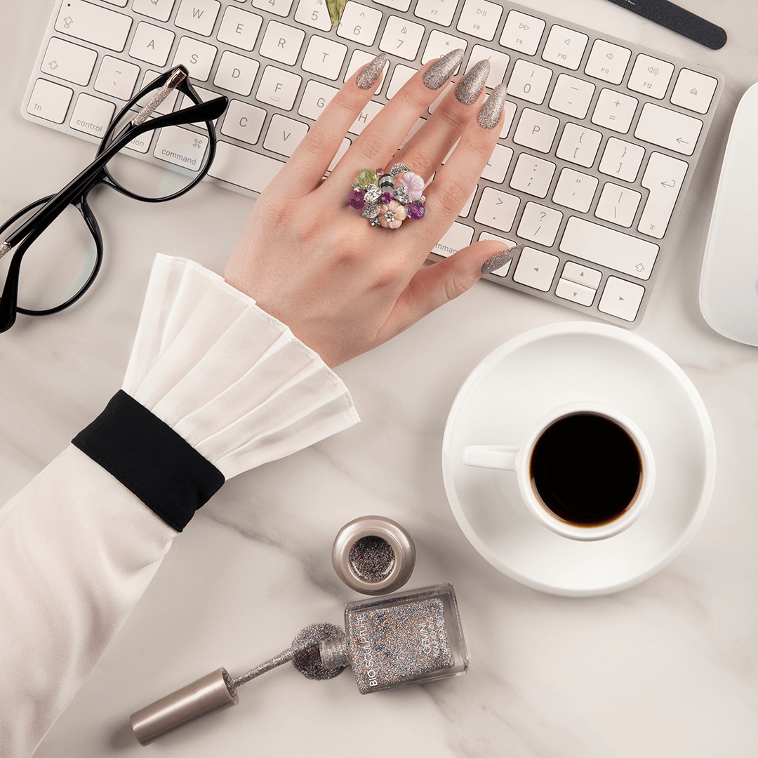 BIOGEL's Flower Parade BIOGEL Die 5 BIOGEL Farben der Flower Parade kaufen & 5 GEMINI und 5 Colour Stix kostenlos erhalten. Flower Parade Collection - Full Set umfasst: No. 272 - Popping Petals No. 272 - Popping Petal No. 273 - Crazy Daisy No. 273 - Crazy