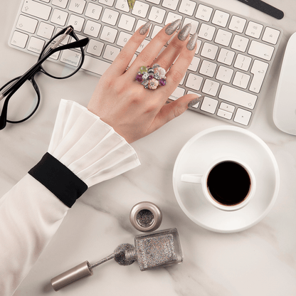 BIOGEL's Flower Parade BIOGEL Die 5 BIOGEL Farben der Flower Parade kaufen & 5 GEMINI und 5 Colour Stix kostenlos erhalten. Flower Parade Collection - Full Set umfasst: No. 272 - Popping Petals No. 272 - Popping Petal No. 273 - Crazy Daisy No. 273 - Crazy