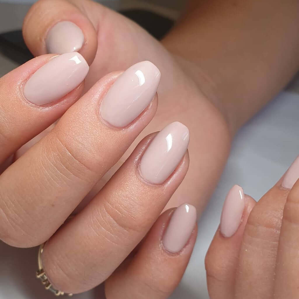 0061 Demi - EVO EVO EVO GellackEin brillanter Nude Farbton. Perfekt für Brautnägel. Hergestellt in Südafrika.EVO by Bio Sculpture Bio Sculpture