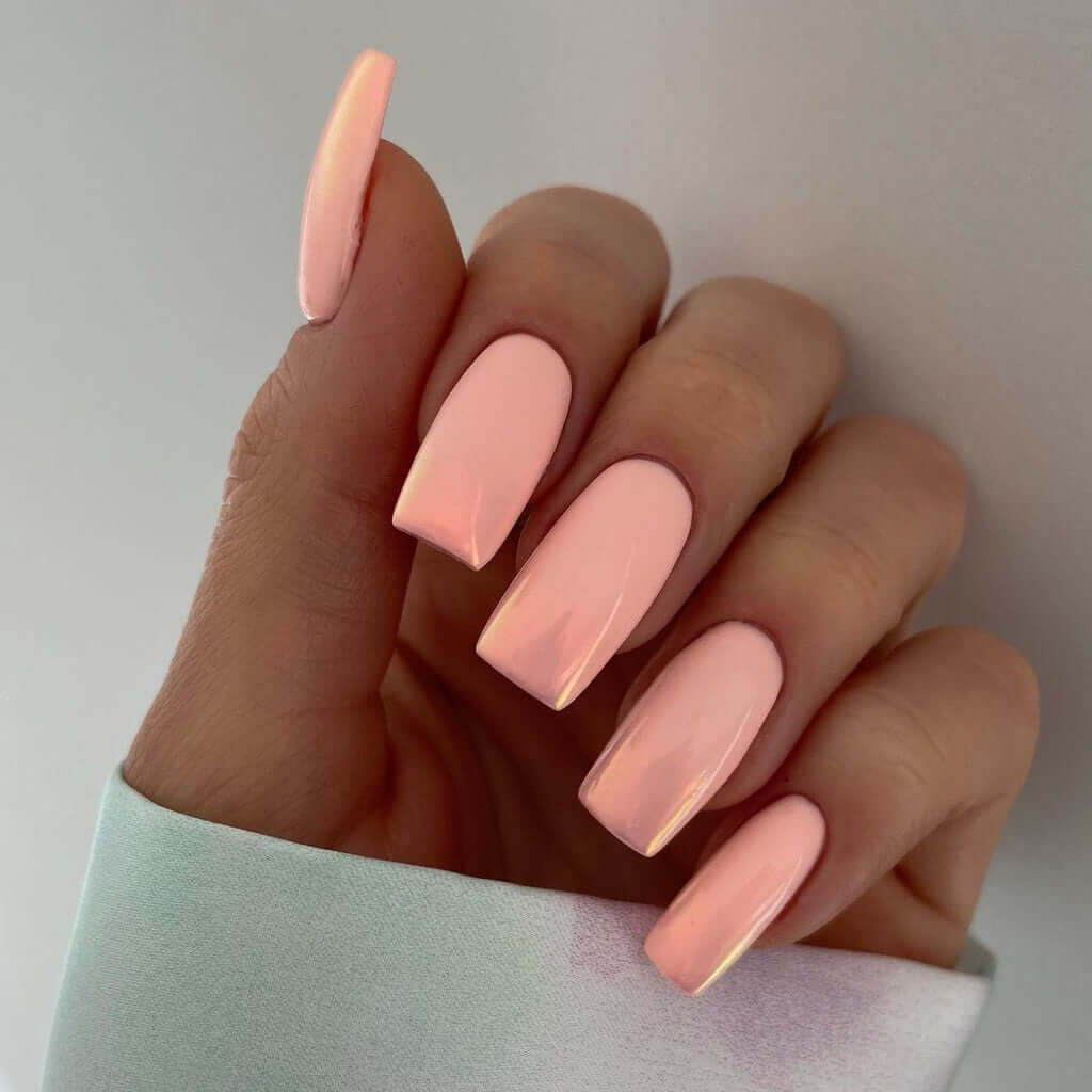 0080 Minke - EVO EVO EVO GellackEin Pastellrosa, aber ein knalliges Neon! Leicht und frisch, eine pfirsichartige Blüte **Aufgrund der Beschaffenheit des Pigments in dieser Farbe ist ein akzeptables Maß an Verblassen zu erwarten. Hergestellt in Südafrika.E