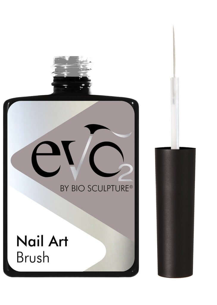 EVO NAIL ART BRUSH (IN BOTTLE) EVO Nail ART EVO Nail Art Pinsel in einer leeren Evo-Flasche. Perfekt für komplizierte Nailart mit Evo Gel-Farben zu verwenden. Bio Sculpture