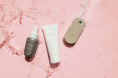 Summer Heel Home Care Kit - SPA SPA Die perfekte Lösung für die sichere Hornhaut entfernen zu Hause• Bimsstein• Summer Heel Spritz• Heel Balm Bio Sculpture