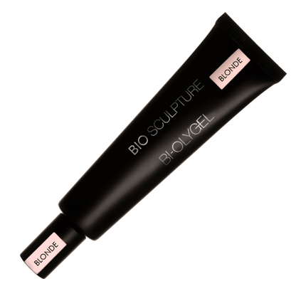 BLONDE BI-OLYGEL BI-OLYGEL BI-OLYGEL ist mit BIOGEL und EVO kompatibel und kann über eine EVO- oder BIOGEL-Aufbaubasis aufgetragen werden. Bio Sculpture