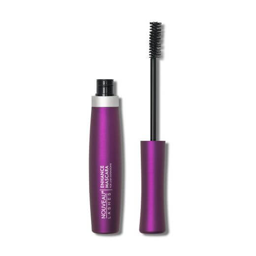 Enhance Mascara Wimpernpflege Speziell entwickelt, um Wimpernverlängerungen glamouröses Volumen zu verleihen, ohne die Klebeverbindung zu beeinträchtigen oder zu beschädigen. Die einzigartige Formel unterstützt das natürliche Wimpernwachstum, während nähr