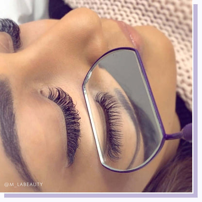 Lash Mirror Instrumente & Zubehör Der neue Lash Spiegel erlaubt es wärend der behandlung die Arbeit aus der Sicht der Kundin zu prüfen. Ein ideales Werkzeug für den Lashprofi. Nouveau Lashes