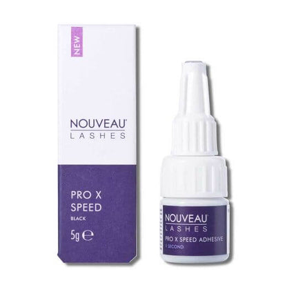 Kleber Pro X Speed Adhesive Kleber Der Superschnelle Mit einer Trocknungszeit von nur einer Sekunde ist Pro X Speed ​​für erfahrene und selbstbewusste Wimpernkünstler, entwickelt mit einer dünnen Viskosität für eine superschnelle Anwendung und einer satte