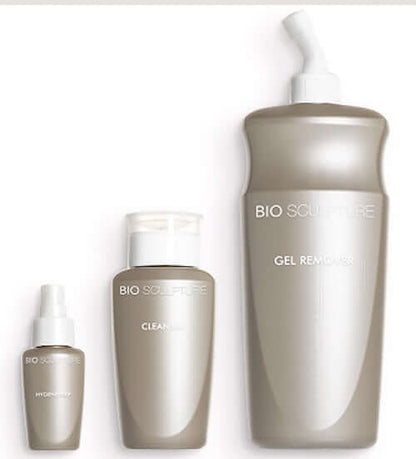 Gel Remover Flüssigkeiten Gel Remover wurde zur optimalen Gel-Ablösung neu entwickelt. Seine Inhaltsstoffe helfen, ein Austrocknen des Nagels und der umliegenden Haut zu verhindern. Die zartgrüne Farbe lässt ihn eindeutig als Gel Remover identifizieren. B